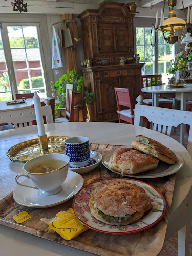 Nora Annas Gårdscafe’ och glamping - Nora