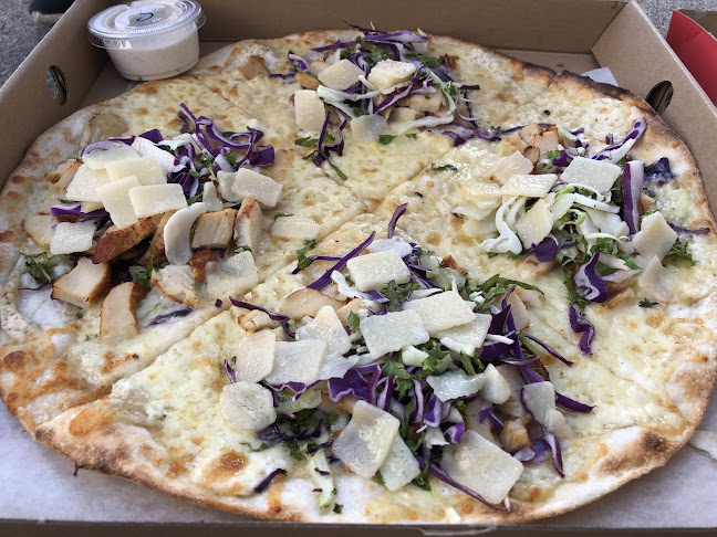 Crust Pizza Lab Hbg - Gastronomi och hotellverksamhet