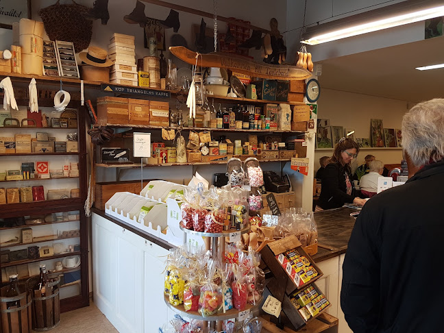 Opinii despre Tavlebord Lanthandel în Henån - Gastronomi och hotellverksamhet