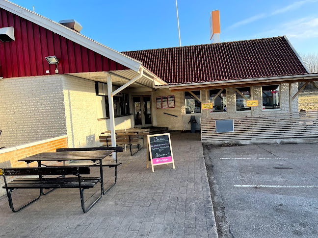 Mac Inn - Gastronomi och hotellverksamhet