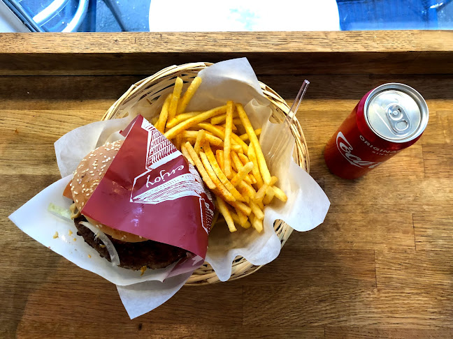 Opinii despre Sofie's Grill în Bromma - Gastronomi och hotellverksamhet