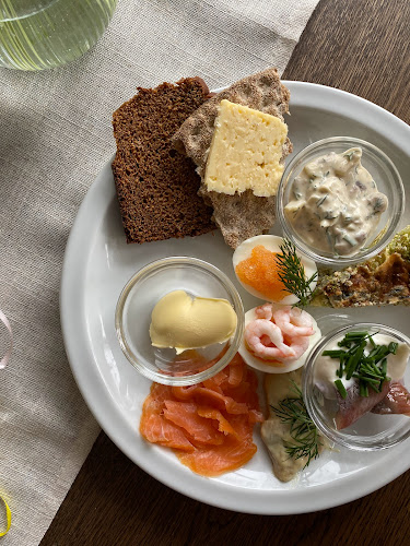 Opinii despre Kåseberga Bykrog în Löderup - Gastronomi och hotellverksamhet