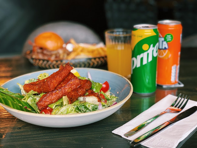 Hörnan Bar & Käk - Gastronomi och hotellverksamhet