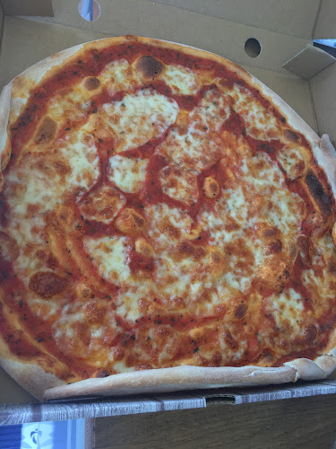 Opinii despre Gräddö Pizzeria în Gräddö - Gastronomi och hotellverksamhet