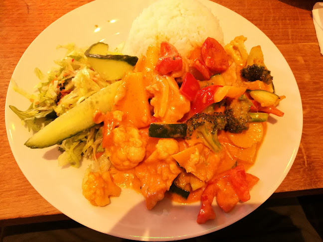 Opinii despre Mamadou în Stockholm - Gastronomi och hotellverksamhet