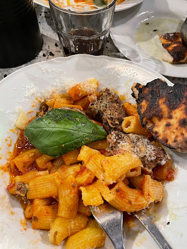 Cucina Povera - Gastronomi och hotellverksamhet