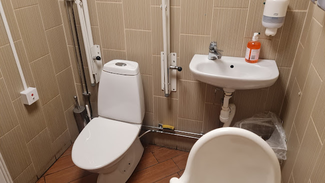 Nawabi Kitchen - Gastronomi och hotellverksamhet