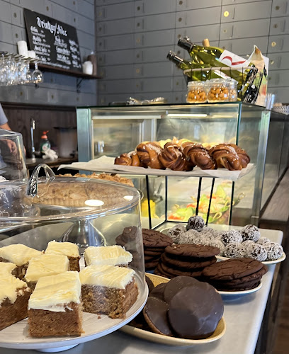 Comentarii opinii despre Bistro & Café Valvet