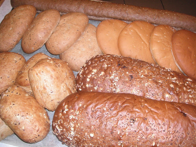 Opinii despre Frosths Eftr Konditori Östlund & Co AB în Lindesberg - Gastronomi och hotellverksamhet