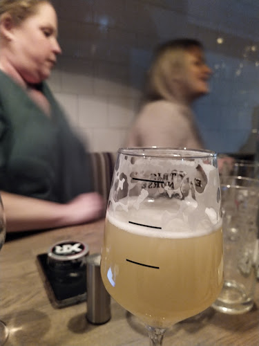 Ölstugan Tullen Mölndal - Gastronomi och hotellverksamhet