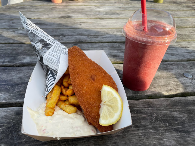 Opinii despre Simrishamns Grill Och GlassKiosk în Simrishamn - Gastronomi och hotellverksamhet