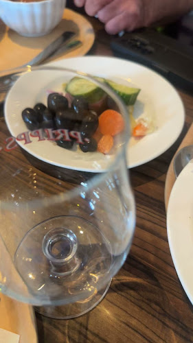 Nilo Nilo - Gastronomi och hotellverksamhet