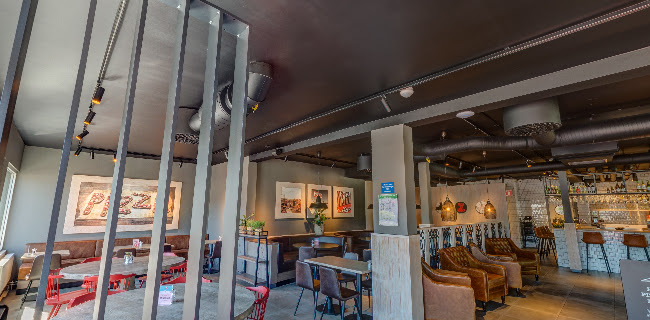 Pizza Hut Borås - Gastronomi och hotellverksamhet