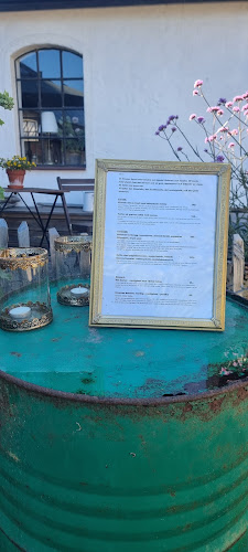 Opinii despre Sköllengården Restaurang în Simrishamn - Gastronomi och hotellverksamhet