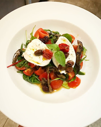 Bar Italia - Gastronomi och hotellverksamhet