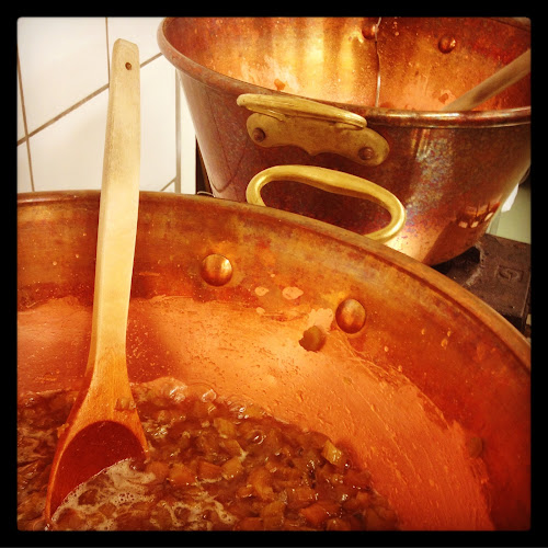 Urbans Skafferi Phone number