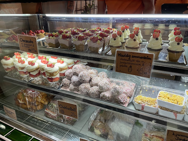 Opinii despre Vareborgs Bärodling AB în Varberg - Gastronomi och hotellverksamhet