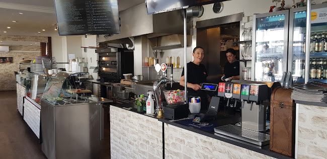 Cassandras steakhouse - Gastronomi och hotellverksamhet