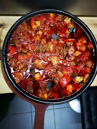 Nazar Restaurang/backarnas krog - Gastronomi och hotellverksamhet