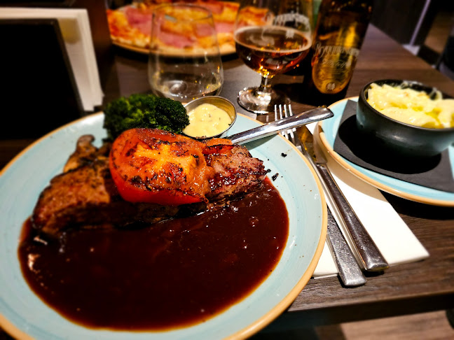 Bron Kök & Bar - Gastronomi och hotellverksamhet