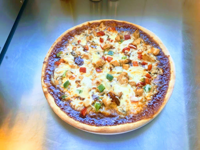 Opinii despre Viktoria Pizzeria I Motala în Motala - Gastronomi och hotellverksamhet