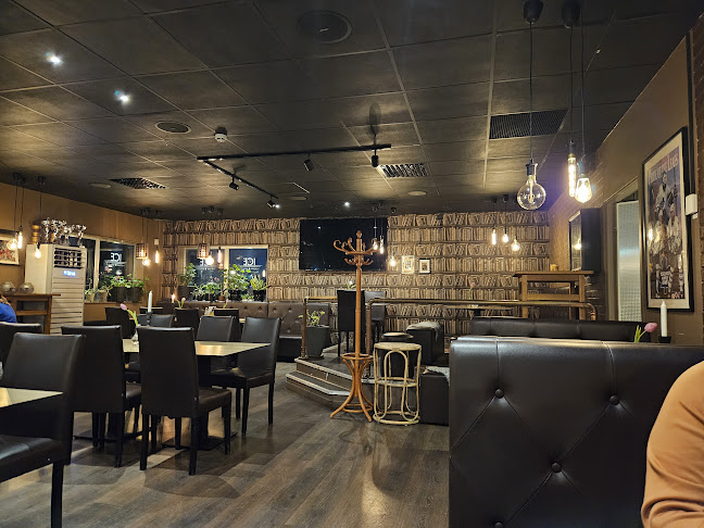 ICE Sportsbar & Restaurant - Gastronomi och hotellverksamhet