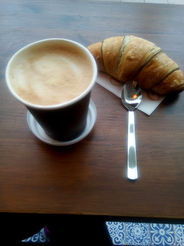 Comments and reviews of Aros Spel & Café