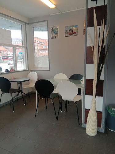 Opinii despre Hana Salladsbar în Karlskrona - Gastronomi och hotellverksamhet