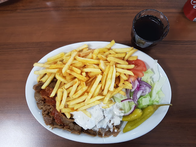 Pizzeria Felino - Gastronomi och hotellverksamhet