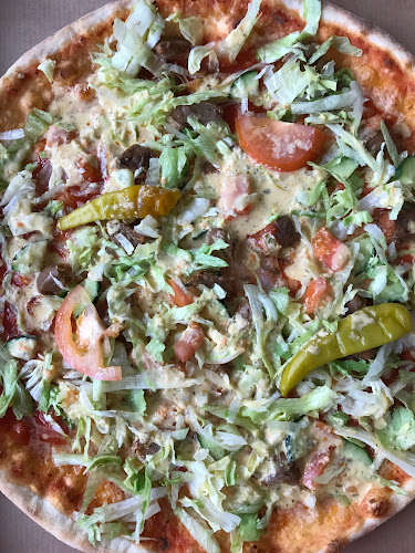 Pizzeria Pino (Pizza Crew Midsommarkransen) - Gastronomi och hotellverksamhet