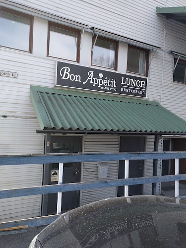 Opinii despre Hottis Lunch&Cafe HB în Kista - Gastronomi och hotellverksamhet