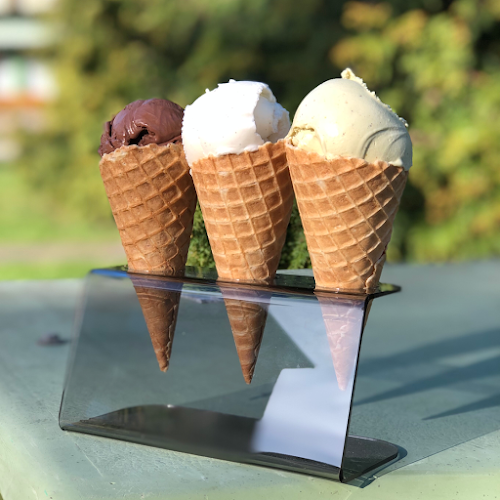 Opinii despre Betsy Sandberg Choklad, Lidingö în Lidingö - Gastronomi och hotellverksamhet