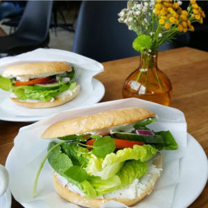 Gamla bibliotekscaféet - Gastronomi och hotellverksamhet