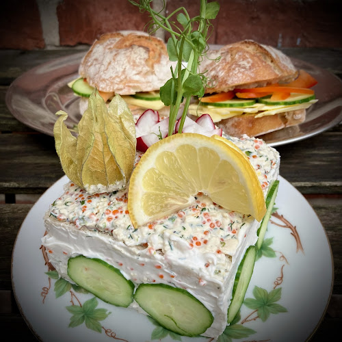 Reviews of Julie's Café in Göteborg - Gastronomi och hotellverksamhet