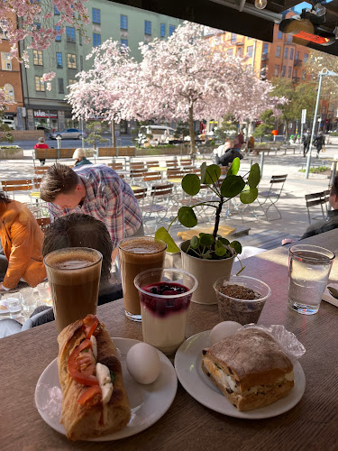 Comentarii opinii despre Kaffebar