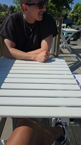 Restaurang & Vedugnspizza,Grill - Gastronomi och hotellverksamhet