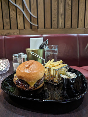 Barbeque Steakhouse & Bar - Gastronomi och hotellverksamhet