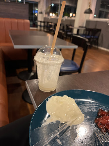 Opinii despre Enelly’s Burgers & Coffee Lindesberg în Lindesberg - Gastronomi och hotellverksamhet