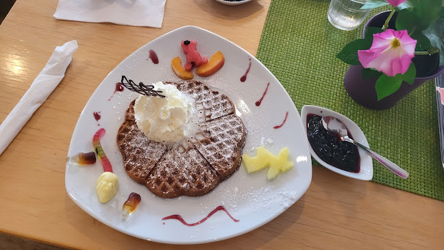 Moccacino - Gastronomi och hotellverksamhet