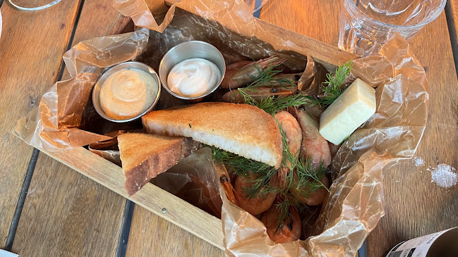 Restaurang Fina Fisken - Gastronomi och hotellverksamhet