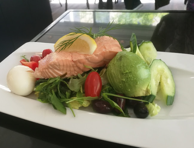 Bredbar Kök & Deli Phone number