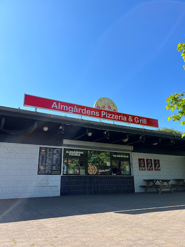 Opinii despre Almgårdens pizzeria în Malmö - Gastronomi och hotellverksamhet