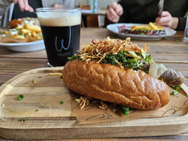 Würst - Gastronomi och hotellverksamhet
