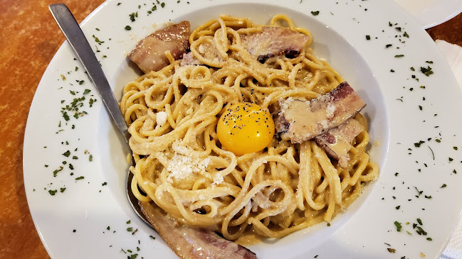 Gräddö Pizzeria - Gastronomi och hotellverksamhet