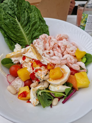 Opinii despre Märtas Kafé & Butik în Höllviken - Gastronomi och hotellverksamhet