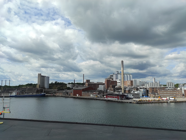 Comments and reviews of &Vin