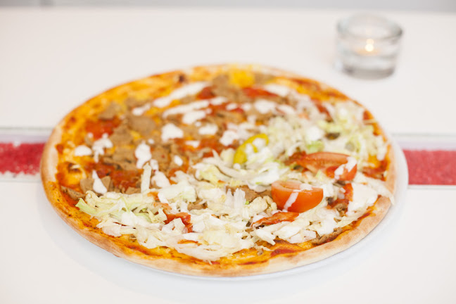 Pizzeria Amore (i Västerås) - Gastronomi och hotellverksamhet