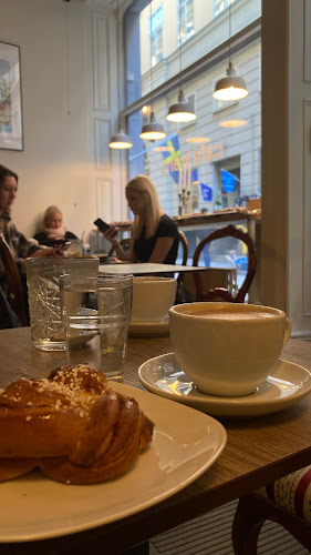 Comentarii opinii despre Cafe Krans