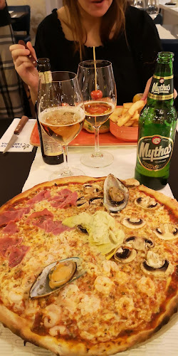 Grekisk Taverna i Strängnäs - Gastronomi och hotellverksamhet