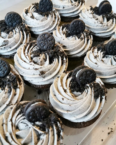 Lin Emelie Bakery Phone number